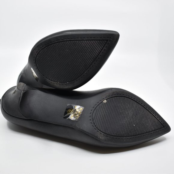 Black Pointy Toe Kitten Heels - Picture 3 of 4